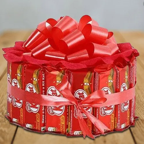 Deliver Kitkat Round Shaped Arrangement