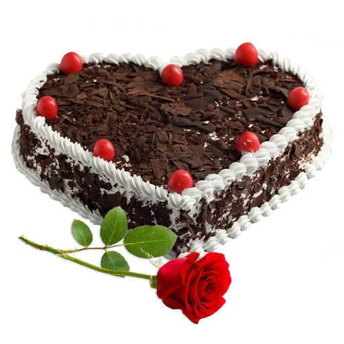 Gift Heart-Shaped Black Forest Cake N Red Rose