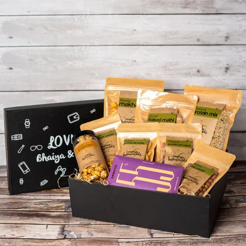 Alluring Gourmet Treats Gift Hamper