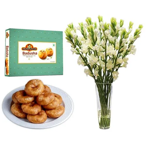 Devilishly-Good Badusha from G Pulla Reddy with Rajnigandha Stems