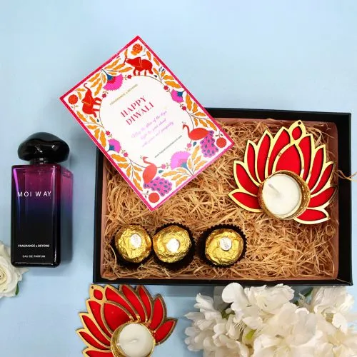 Moiway Fragrance with Candles, Chocolates