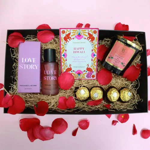 Love Story Gift Box with Chocolates Love Story Gift Box with Chocolates