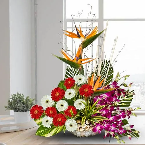 Deliver Mixed Flowers Arrangement