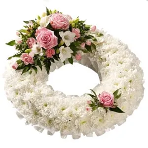 Send Pink Roses N White Carnations Wreath