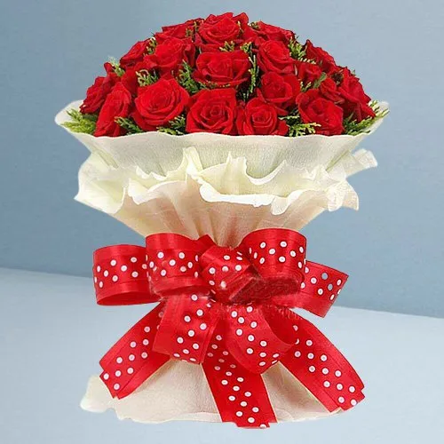 Buy Online Bouquet of Red Roses<br>