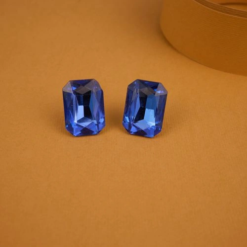 Graceful Blue Stone Earrings Pair