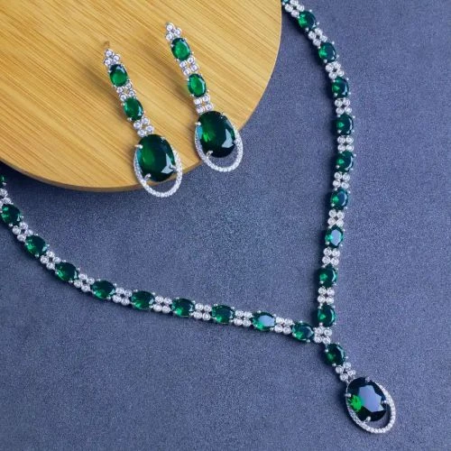 The Iconic Drop Neckalce