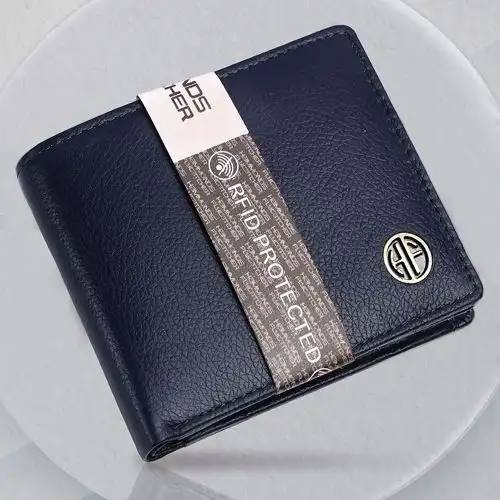 Exclusive Leather RFID Protected Mens Wallet