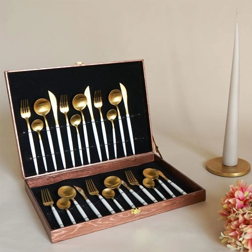 Modern 24 pieces Silverware Starter Set