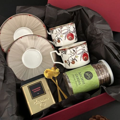 Indulgent Sips  N  Sweet Bites Hamper