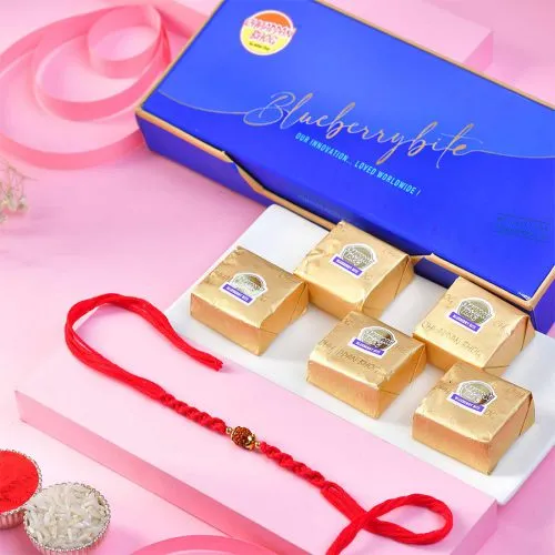 Charming Rakhi with Delectable Bites