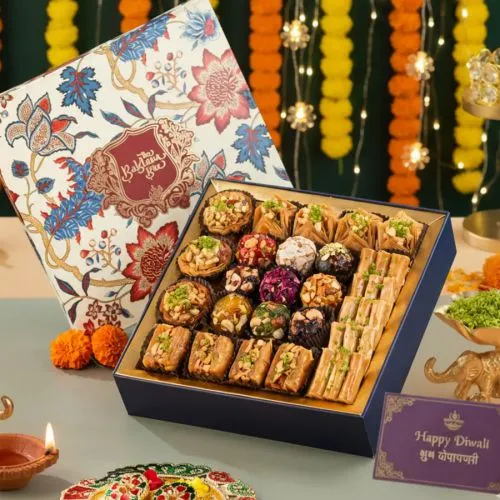 Exquisite Regalia Fusion Delight Box